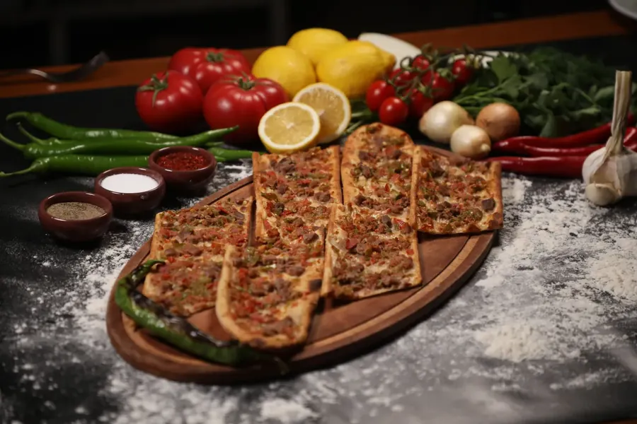 Konya Mevlana Basın Sitesi bıçak arası pide fotoğrafı